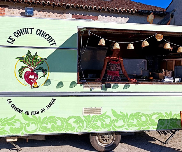foodtruck cuisine paysanne à Saulgé près de Montmorillon dans la Vienne 86